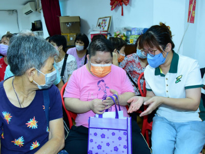 澳娛綜合組織多場中秋關愛活動　逾2,500人受惠