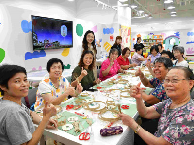 澳娛綜合與多個本地社團同賀中秋節及「澳門特區長者日」