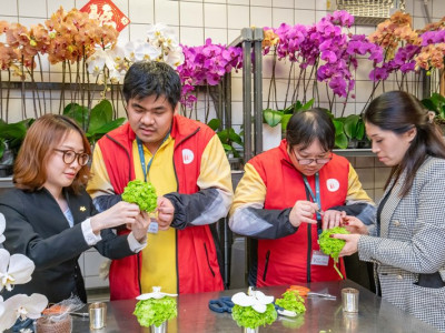澳娛綜合為澳門弱智人士家長協進會虹光軒提供職場體驗
