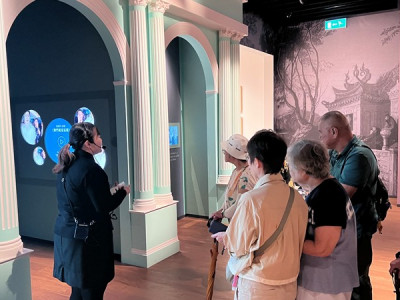 SJM Invites Senior Citizen Visiting Grand Lisboa Palace Art ...