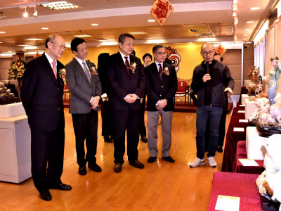 澳博贊助石灣陶藝精品展喜迎豬年