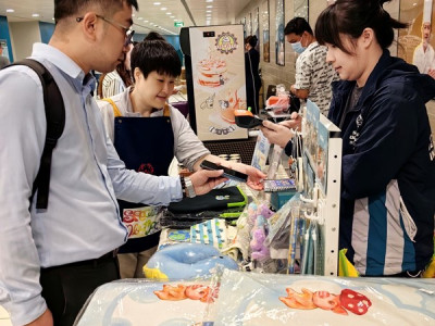 Macau Special Olympics Sets Up Charity Booth at Grand Lisboa...