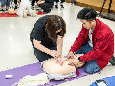 The First Session of Health Training Courses for the Silver ...