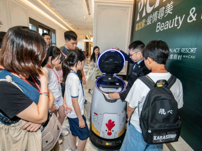 SJM Organises Family Technology Interactive Exploration Tour