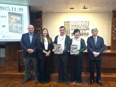 SJM Supports &ldquo;Recipes with a Hope&rdquo; New Book Launch