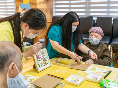 SJM Welcomes Winter Solstice with Community Elderly