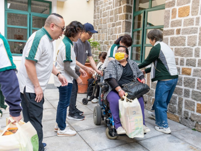 澳娛綜合捐贈三十萬善款予澳門仁慈堂