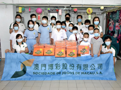 SJM sends warm greetings to Macau’s underprivileged families...