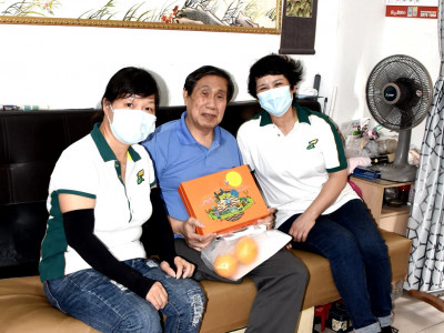 SJM sends warm greetings to Macau’s underprivileged families...